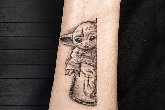 Yoda tetoválási vázlat