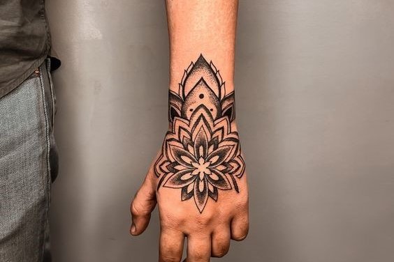 Mandala tetoválási