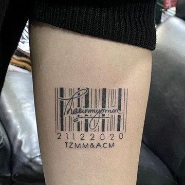 "Vonalkód" tetoválási vázlatok