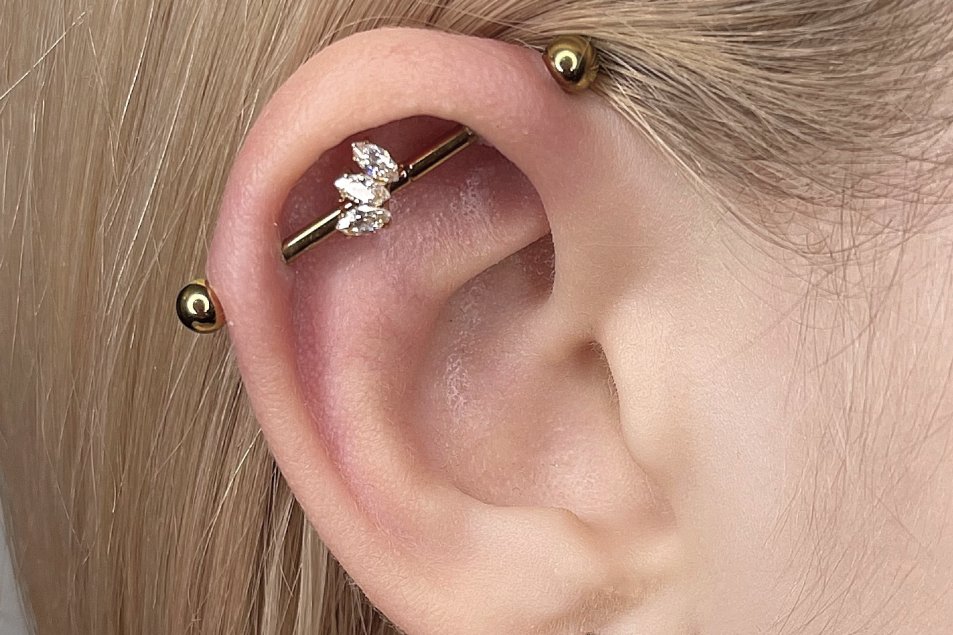 Industrial piercing kezelés