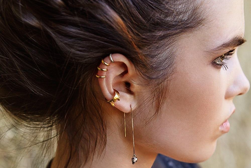 Helix piercing