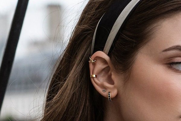 Helix piercing