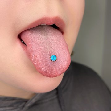 nyelv piercing kezelés