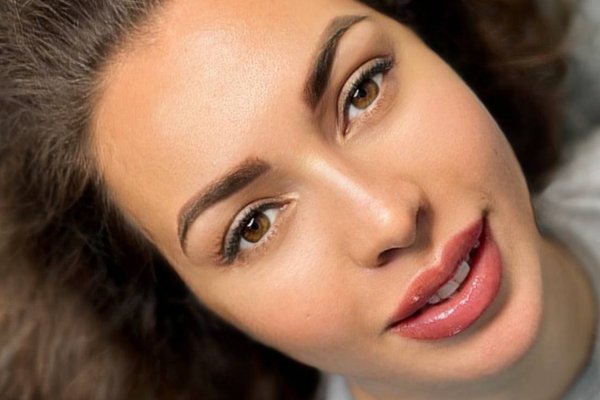 Training for Permanent Makeup in Debrecen