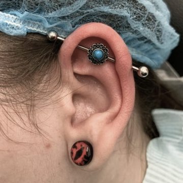 Industrial piercing kezelés