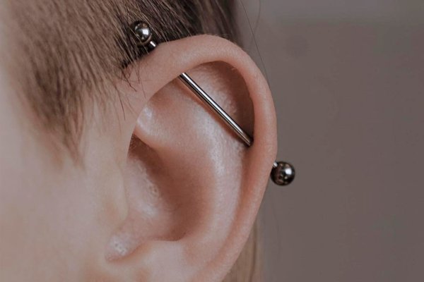 Industrial piercing kezelés
