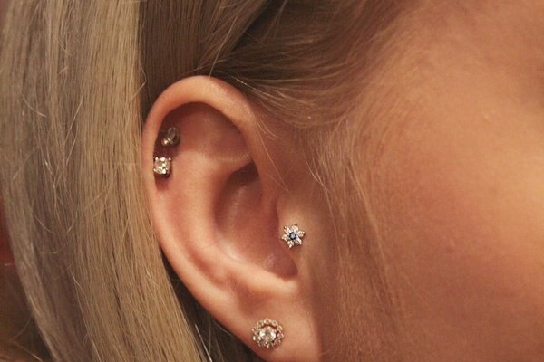 Tragus piercing