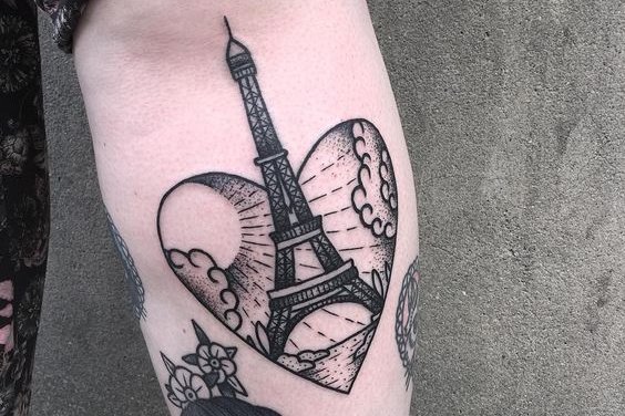 "Eiffel-torony" tetoválási vázlatok