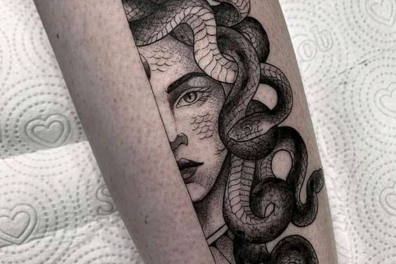 Gorgon tetoválási vázlatok
