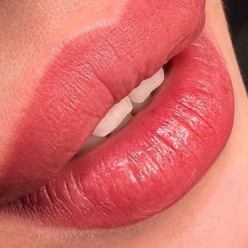 Permanent makeup in Budapest