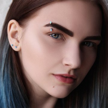 szemöldök piercing kezelés